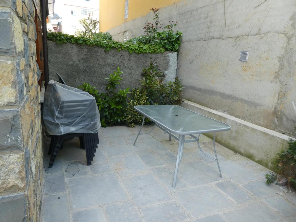 Casa Con Jardin Frente Ciudadela Villa Jaca Exterior photo